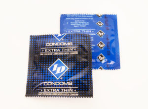 extra-thin-condoms-2